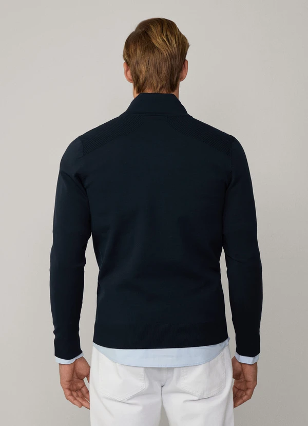  High Collar Half-zip Sweatshirt Gallery
