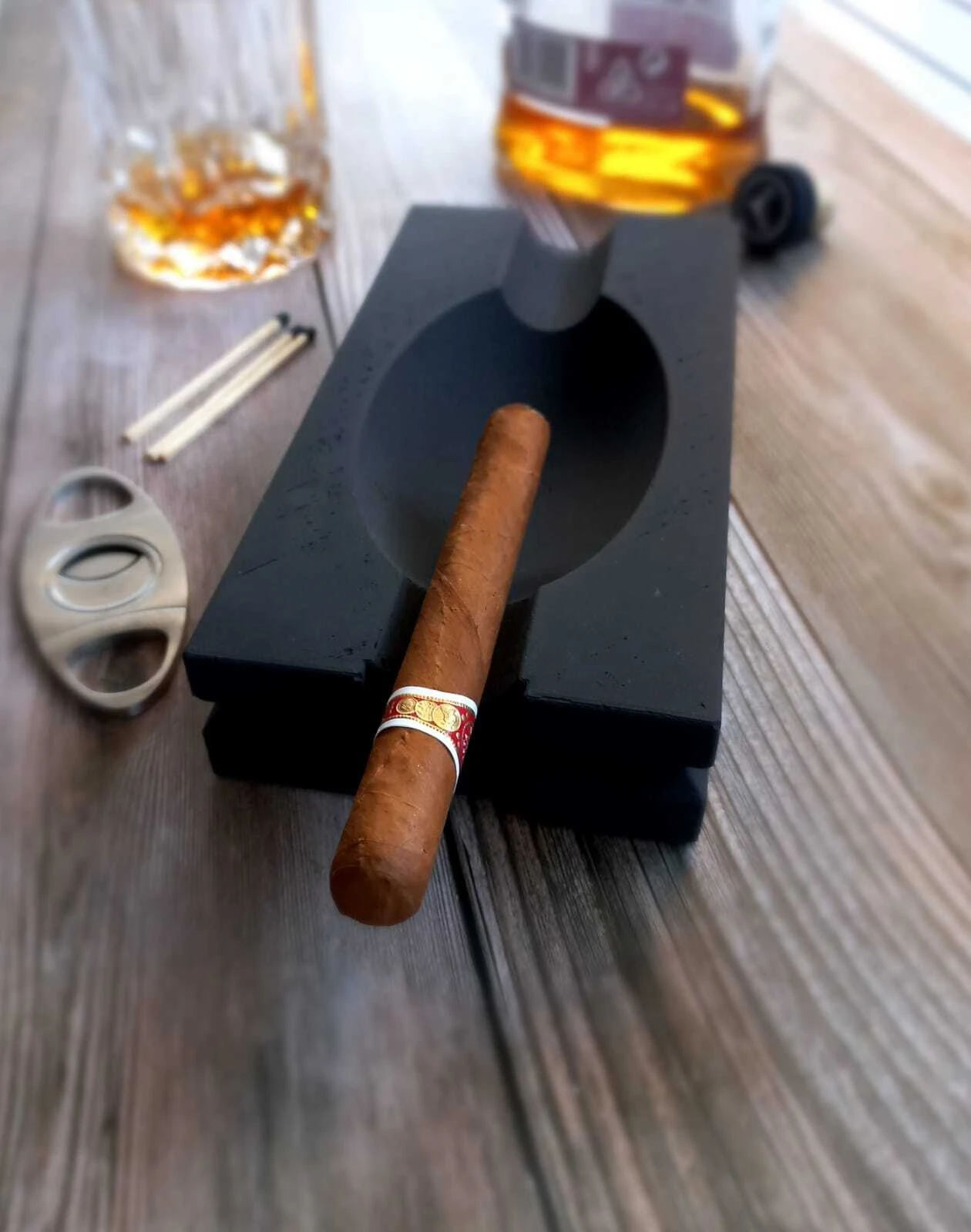 The Fellow Ashtray Black Gallery
