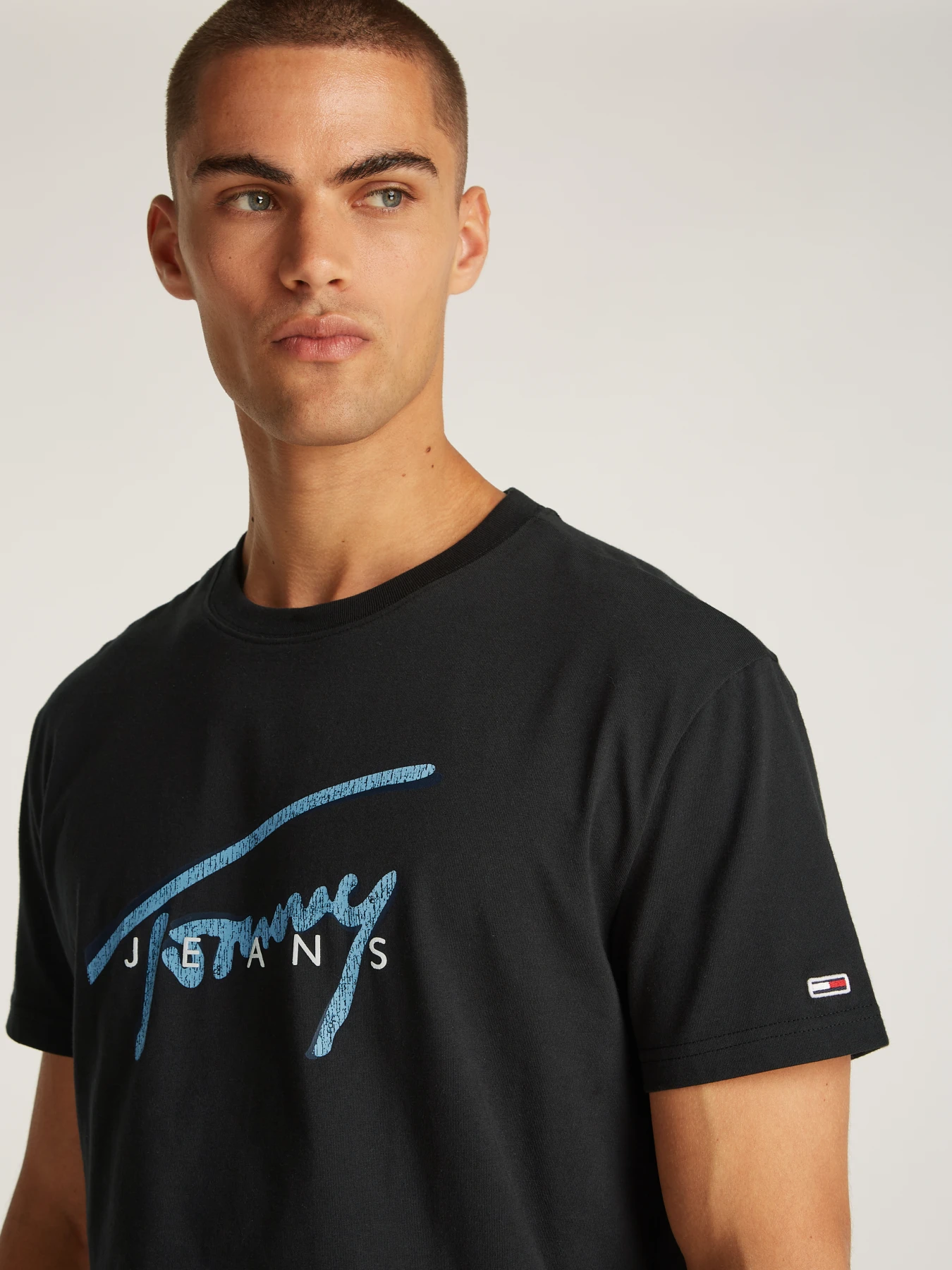 Regular Fit Signature T-Shirt Gallery