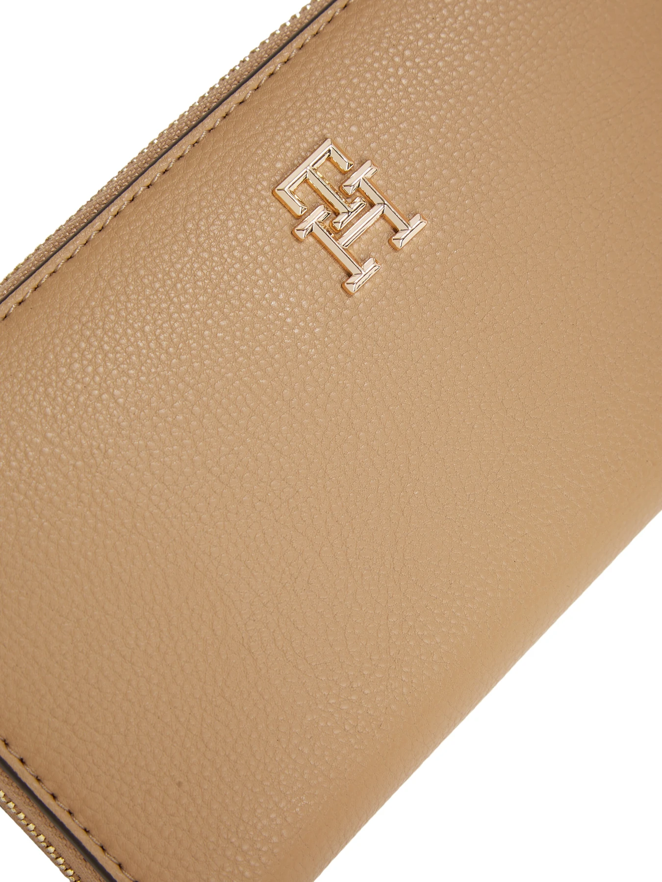  Large Zip Wallet With Logo Tape Gallery