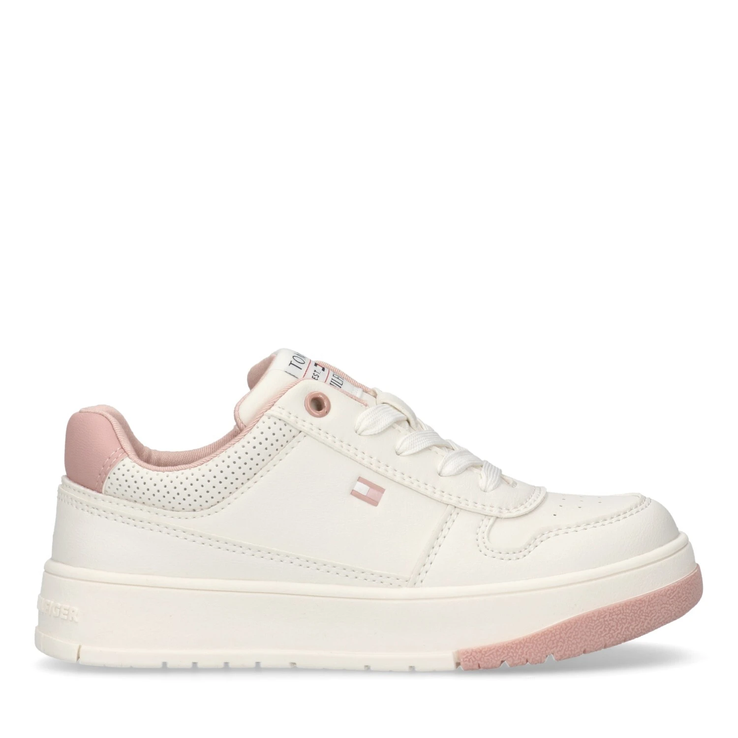 LOW CUT LACE-UP SNEAKER  Gallery