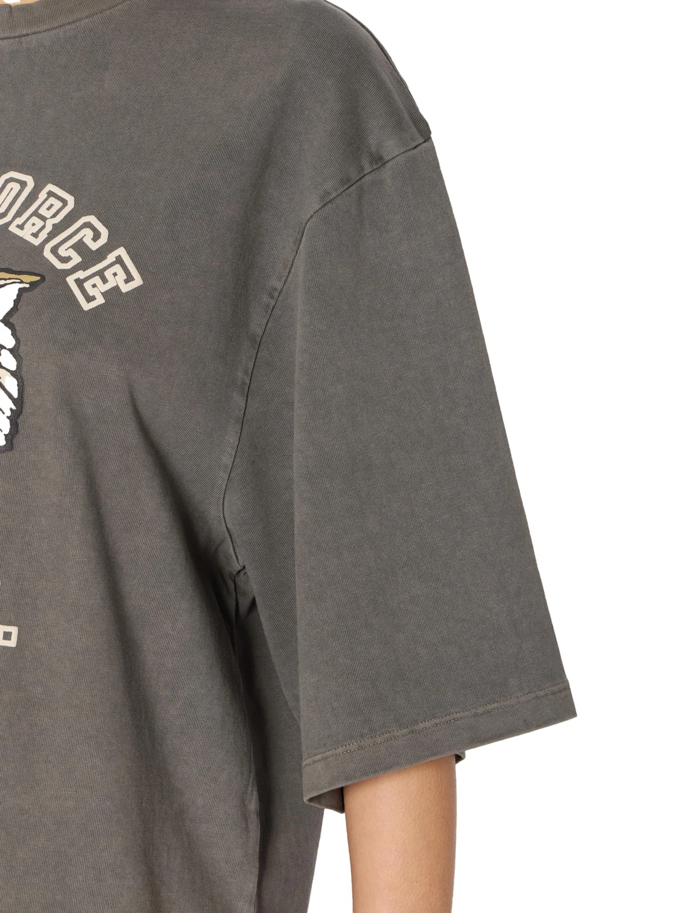 Carbon-fiber tee with graphic design Gallery