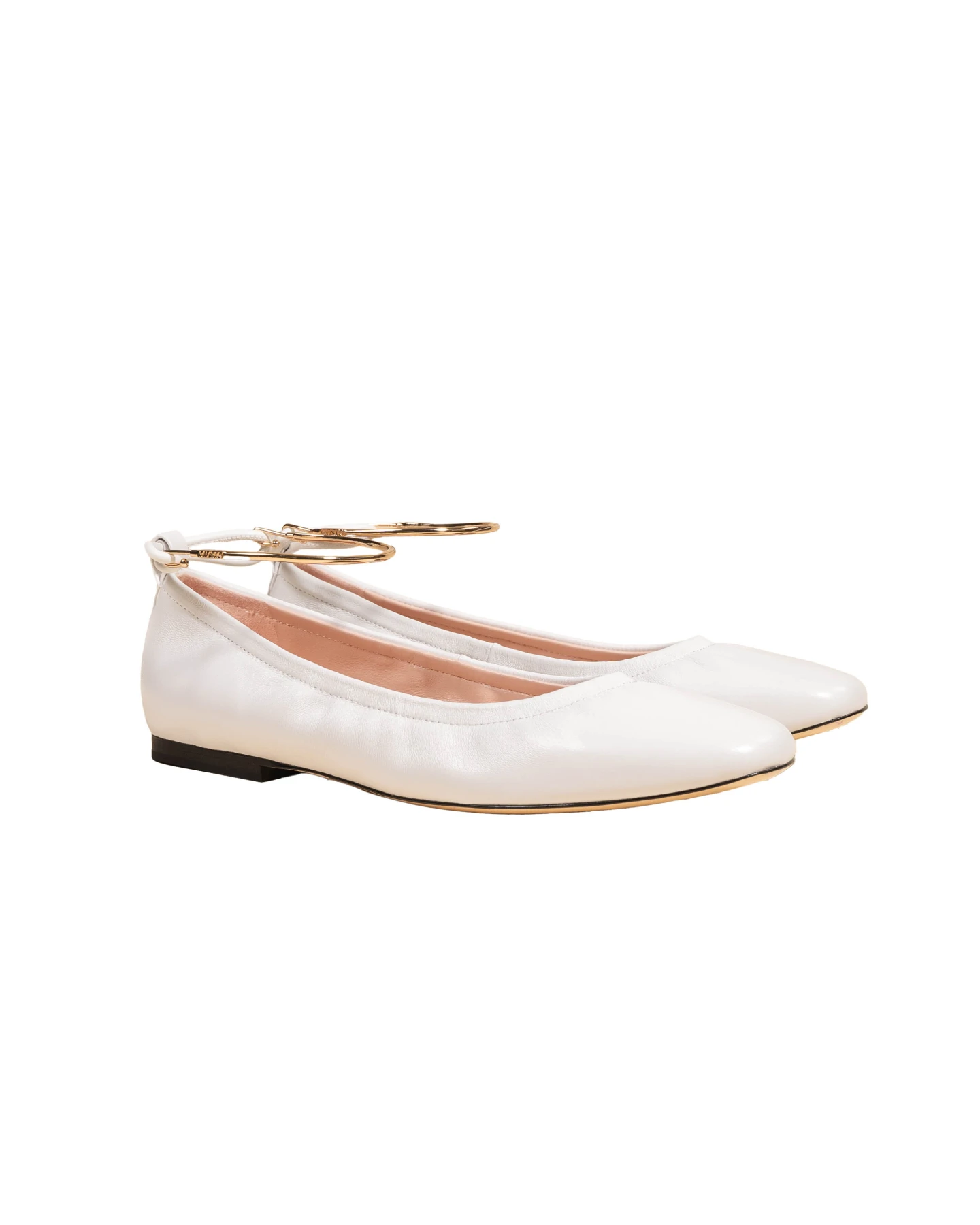 Leather ballerina with removable ankle chain Gallery