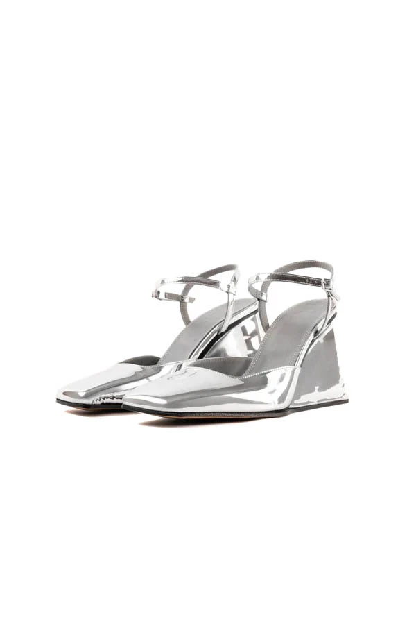 WOMAN'S PUMPS Gallery