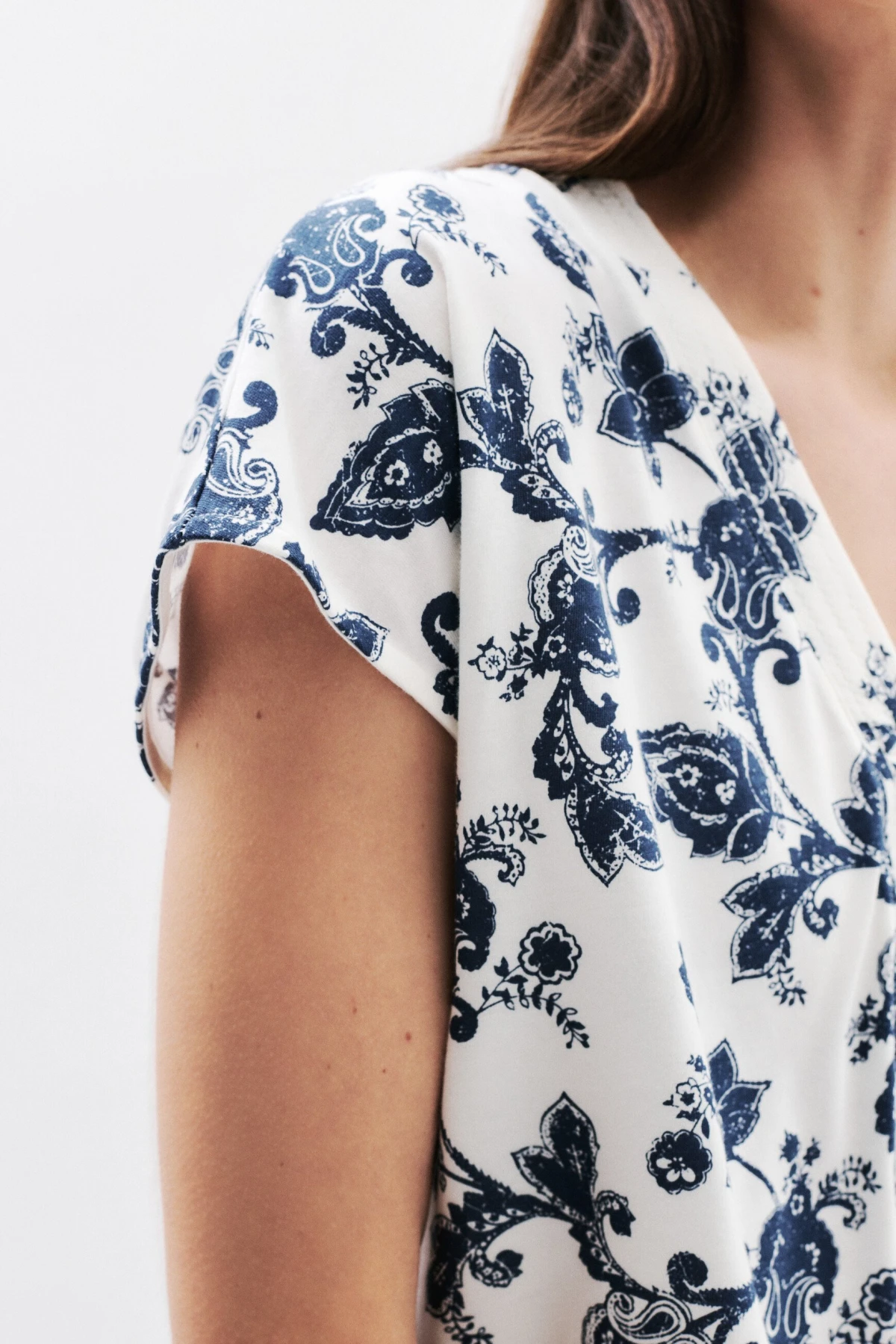 Short Sleeve V-Neck Top with Botanical Design Gallery