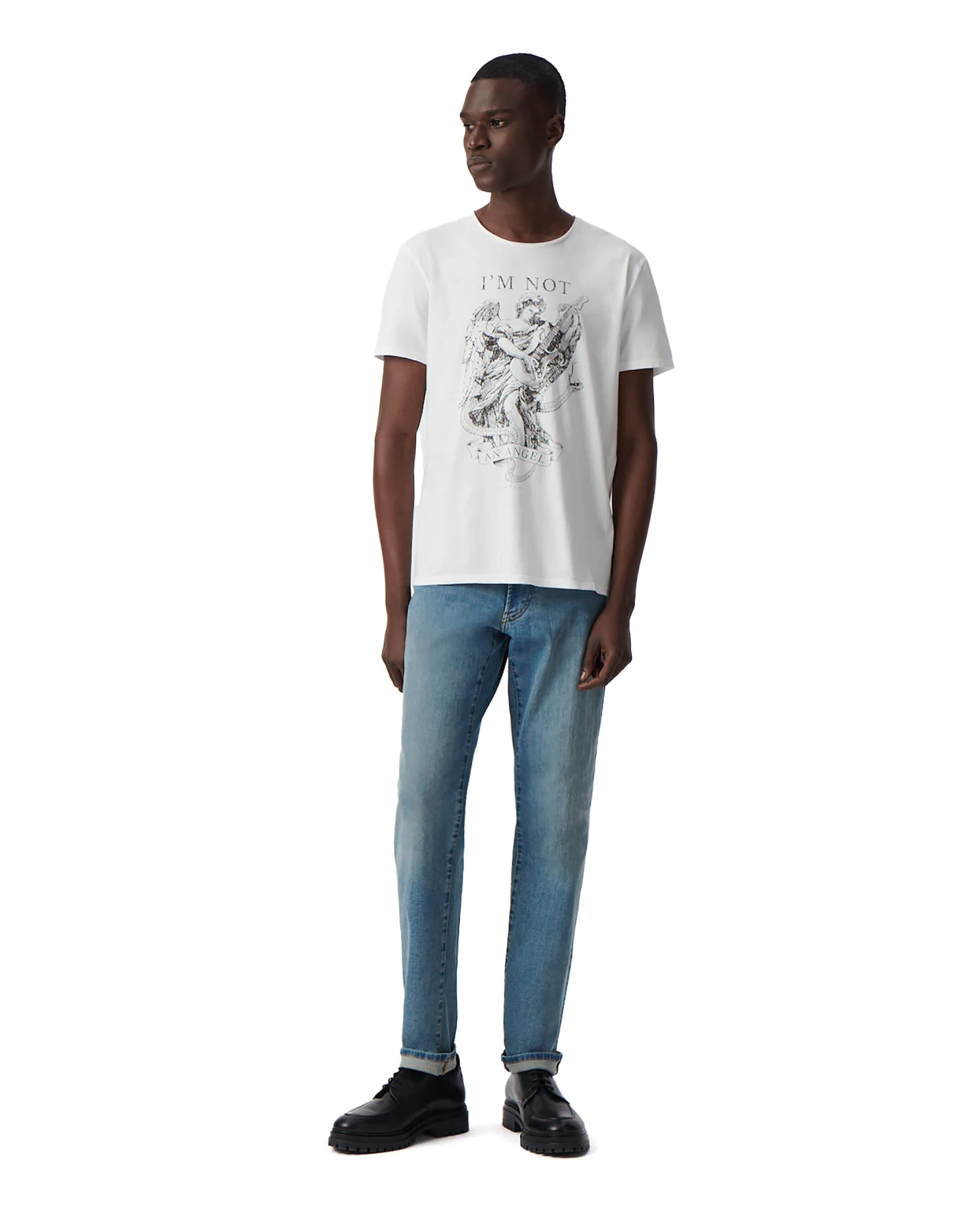Organic cotton Essential V-neck T-shirt Gallery