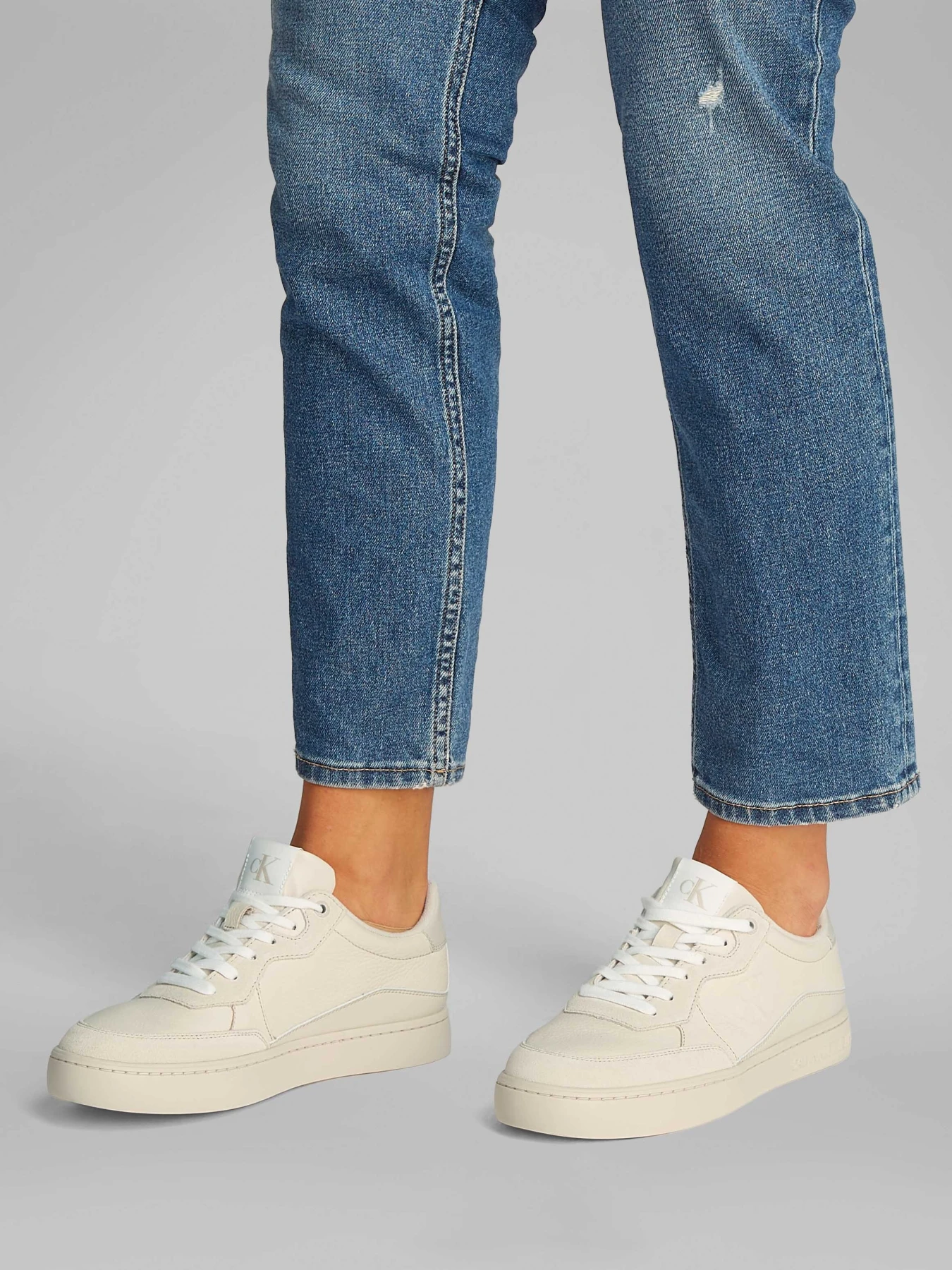 Classic Cupsole Leather Low Sneakers Gallery
