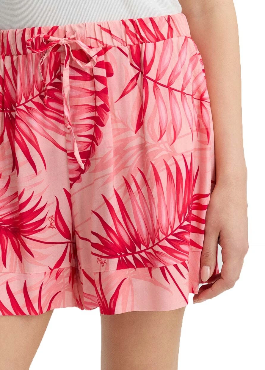 Leaf Print Relaxed Shorts Gallery