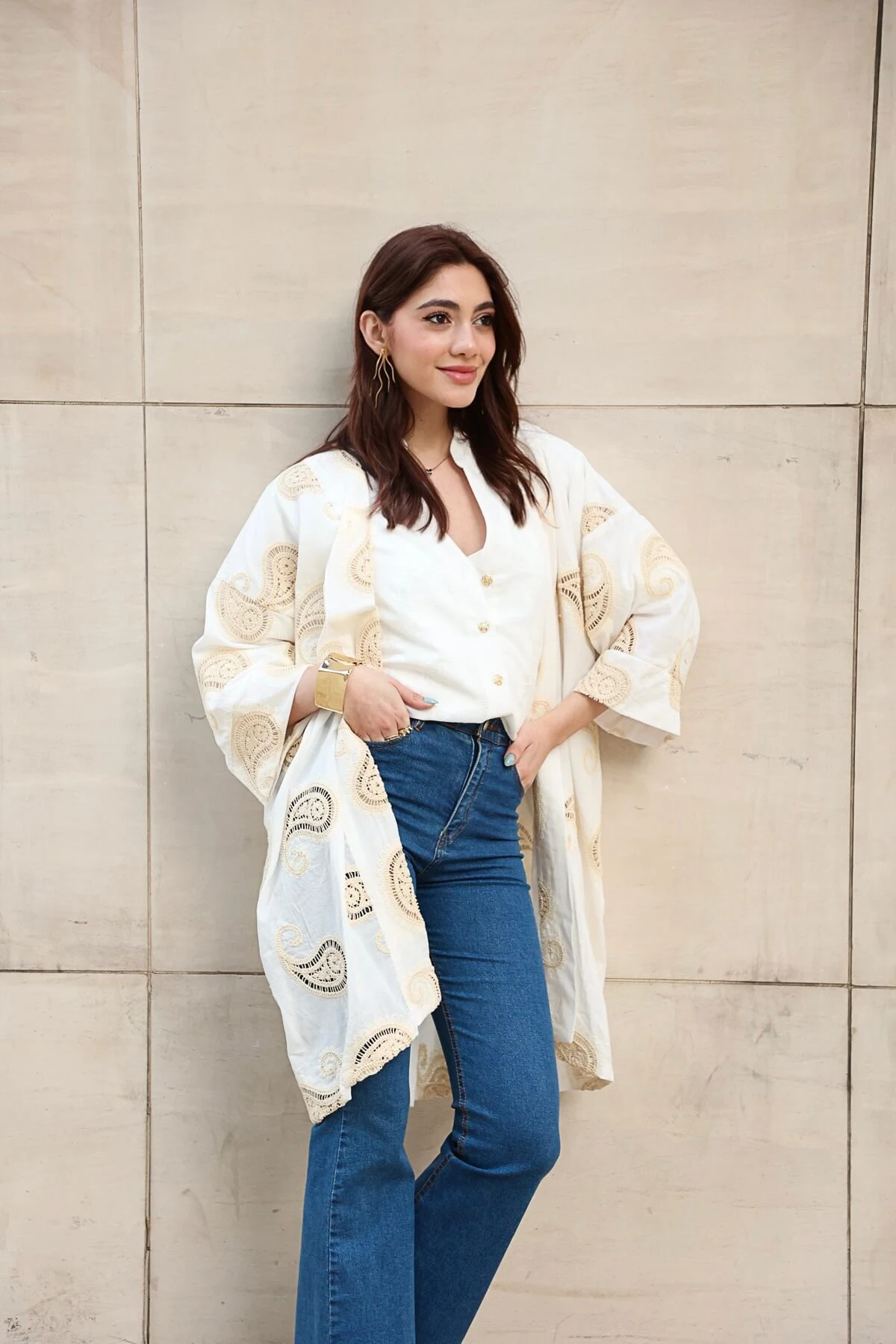 Swirl-patterned Embroidery Kimono Gallery