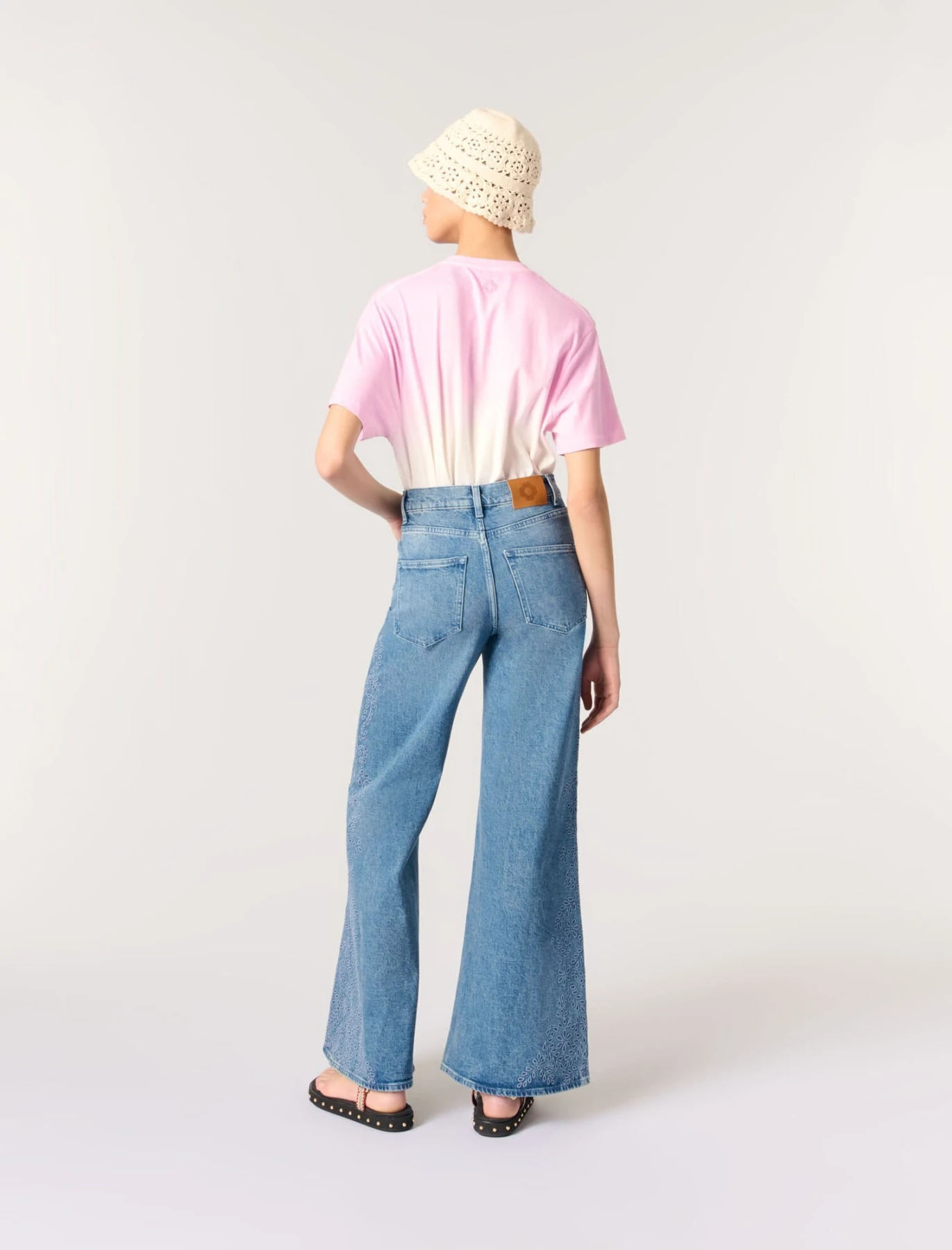 Wide Leg Embroidered jeans Gallery