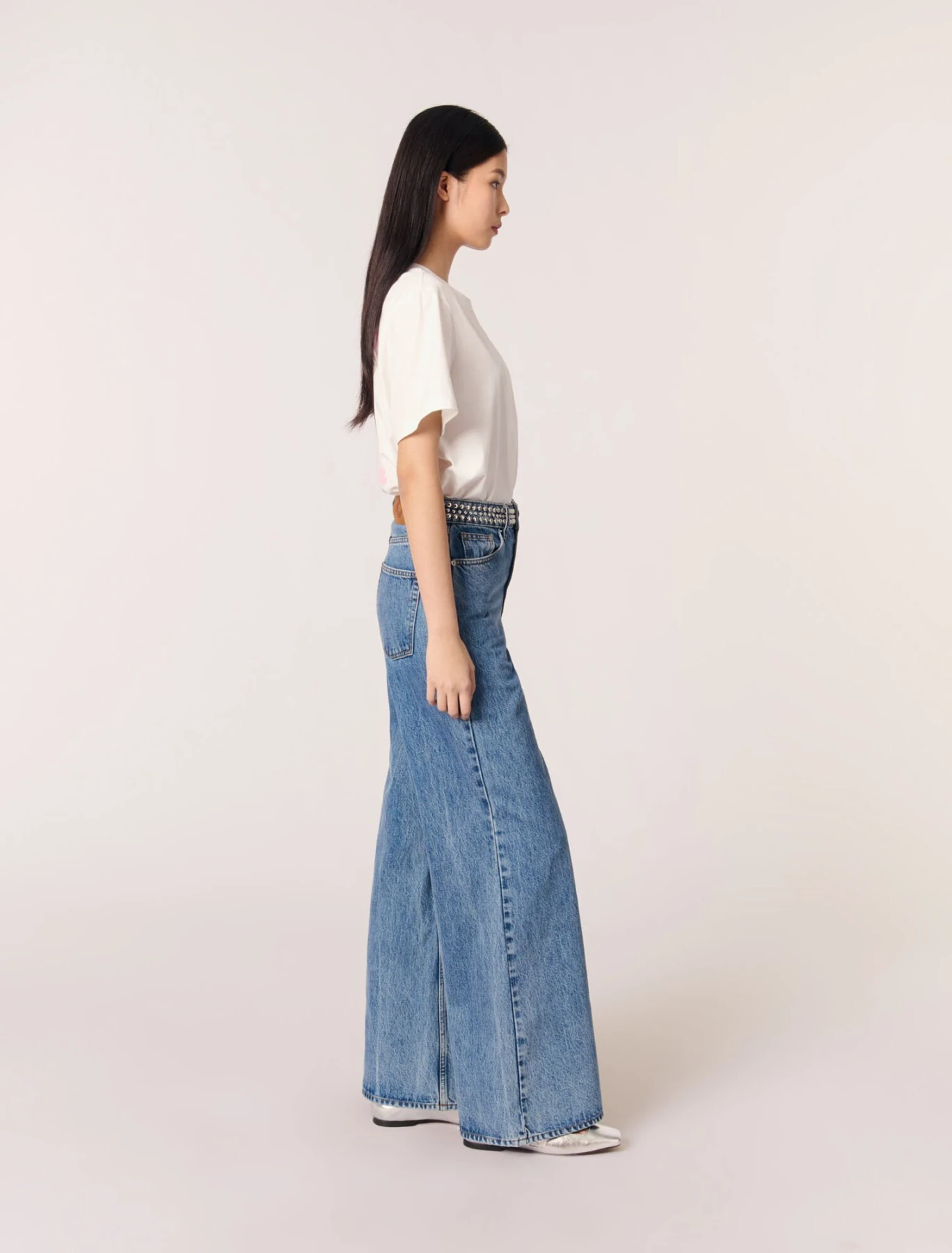 Flares jeans with studded waistband Gallery