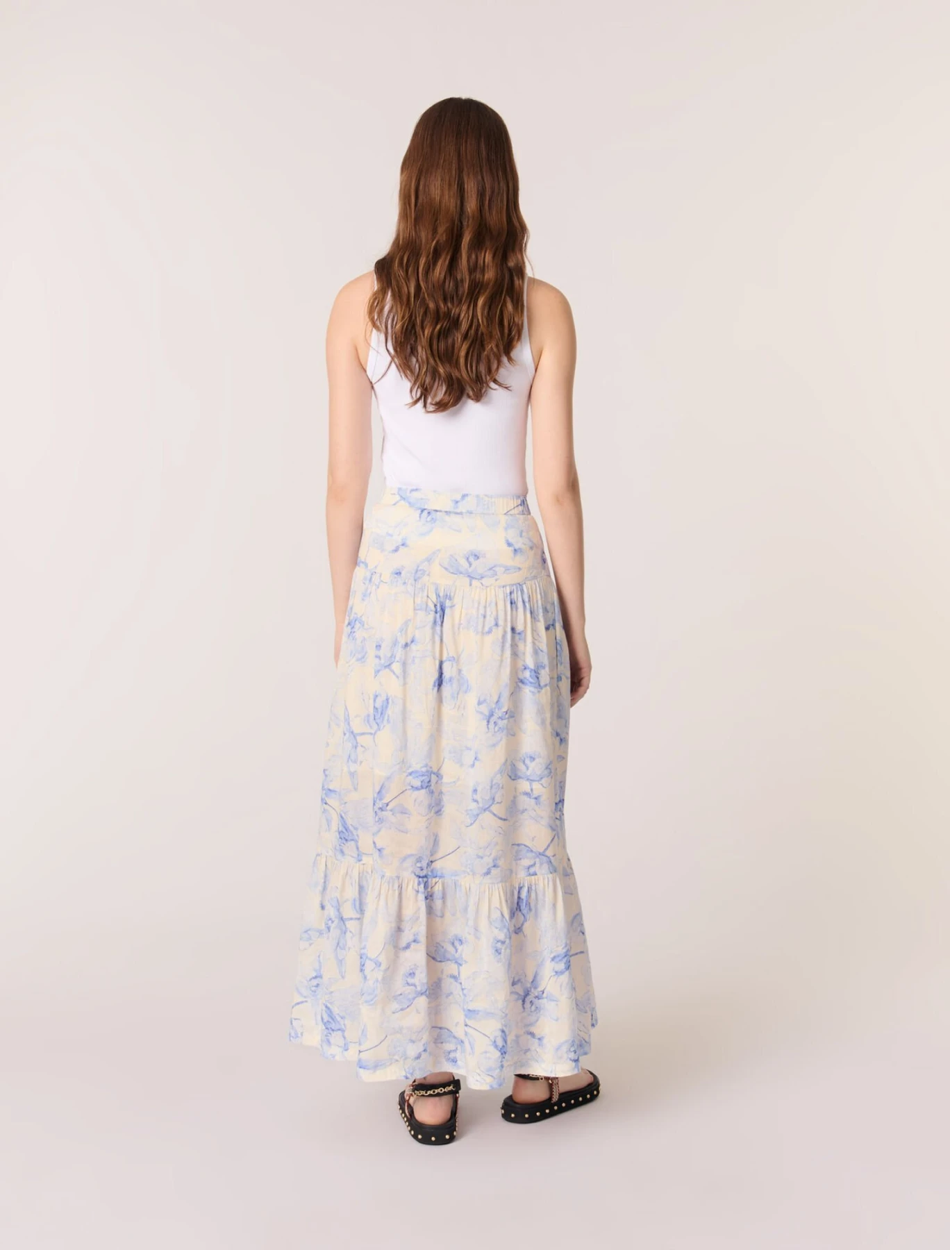 Floral maxi skirt
 Gallery