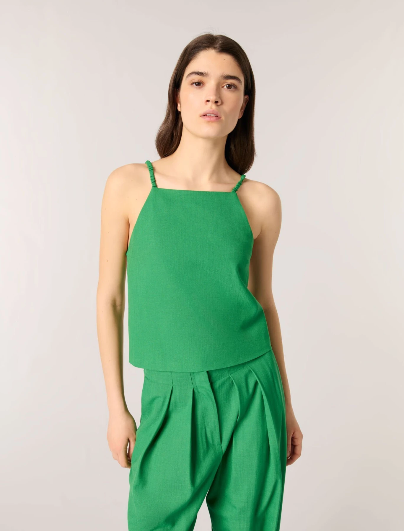 Backless Sleevless Top Gallery