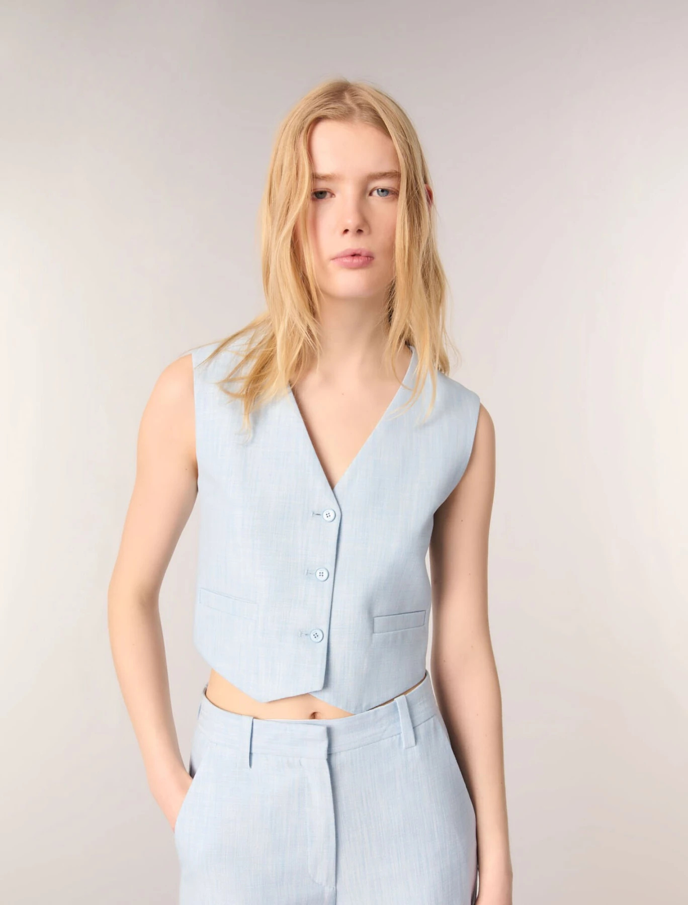 Short tweed and lurex jacket
 Gallery