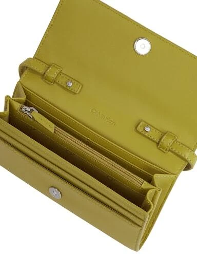 Convertible Wallet Bag Gallery
