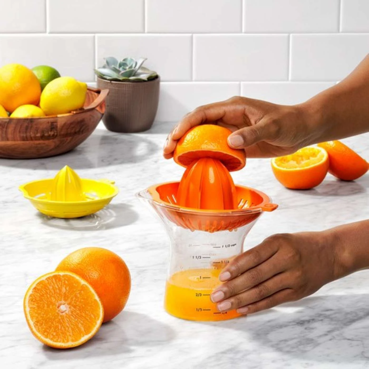 2 IN 1 CITRUS JUICER Gallery