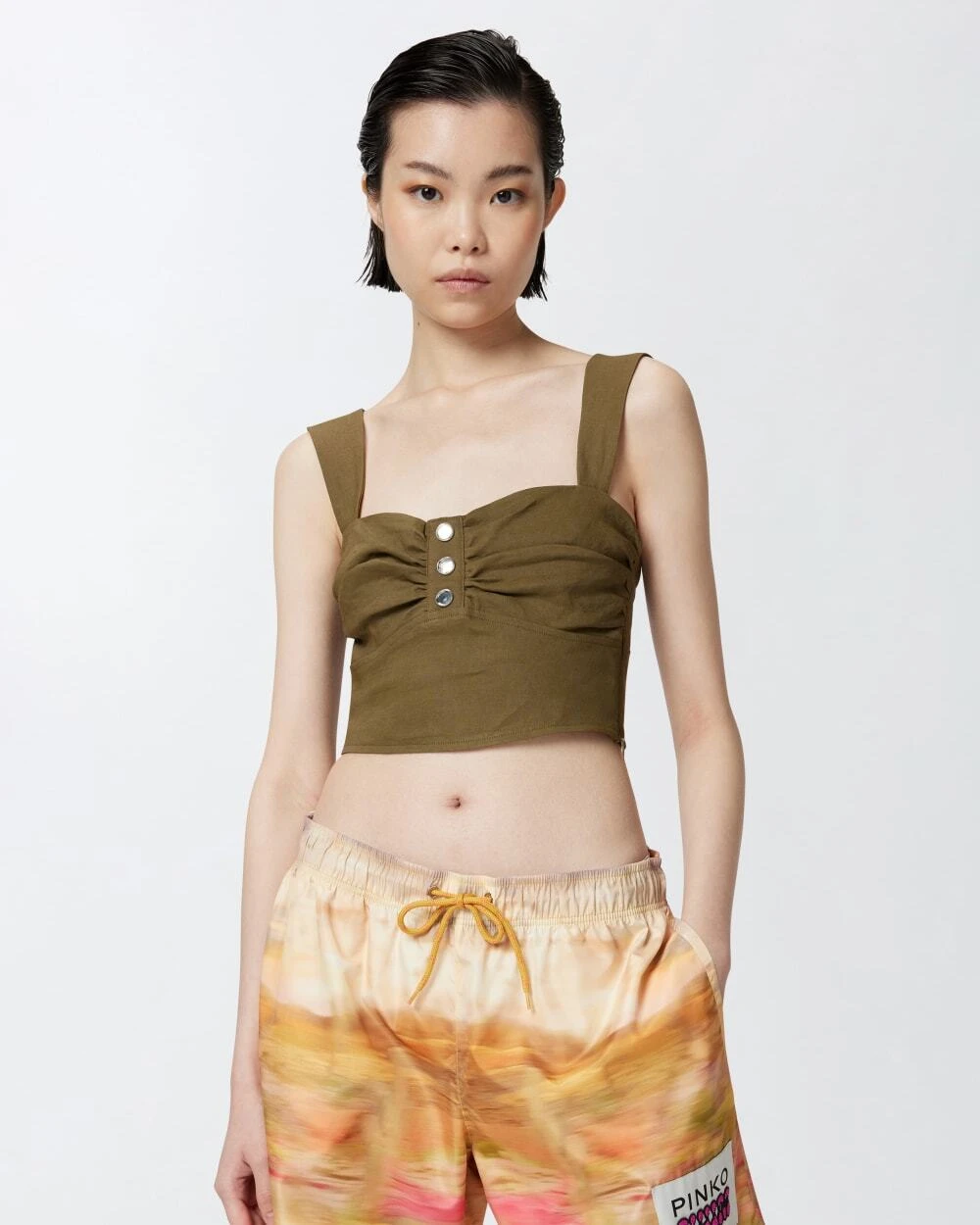 Buttoned linen crop top Gallery