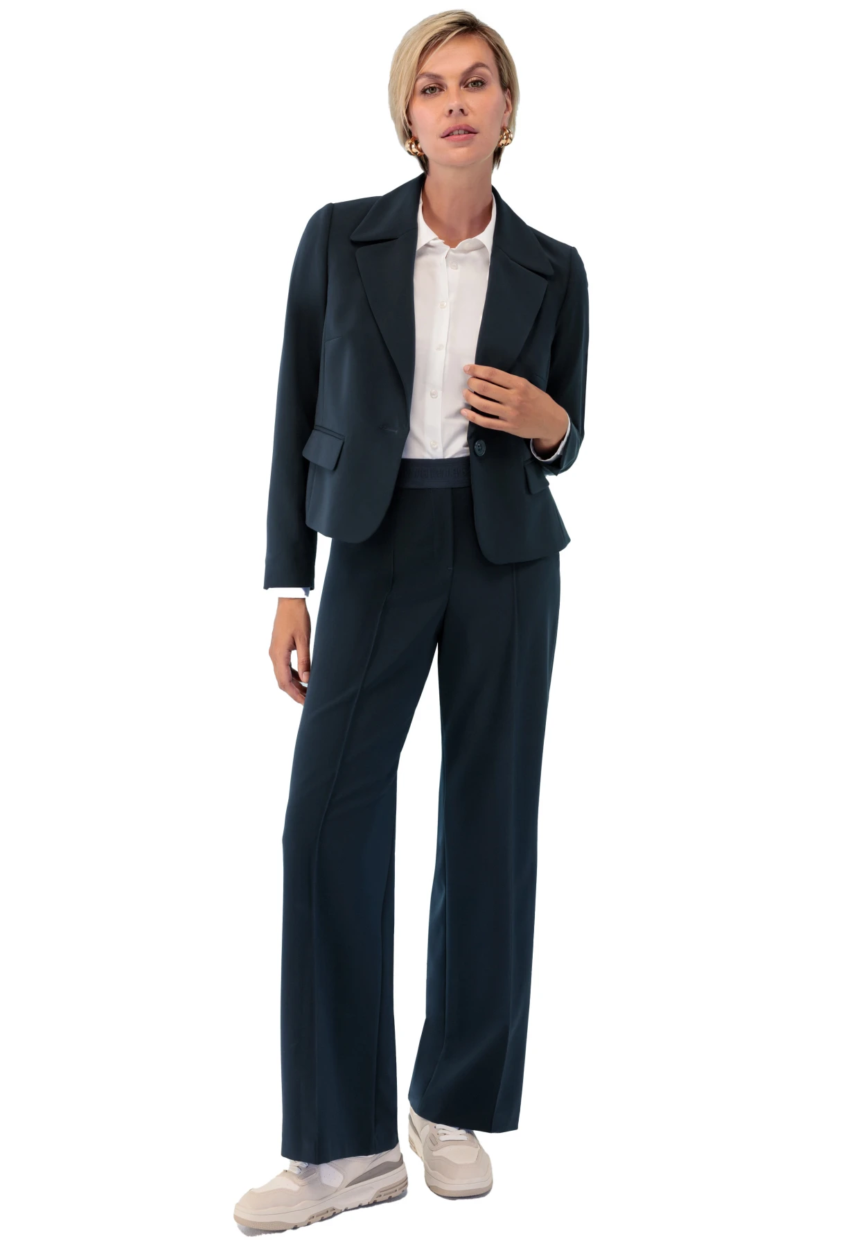 short blazer with flap pockets Gallery