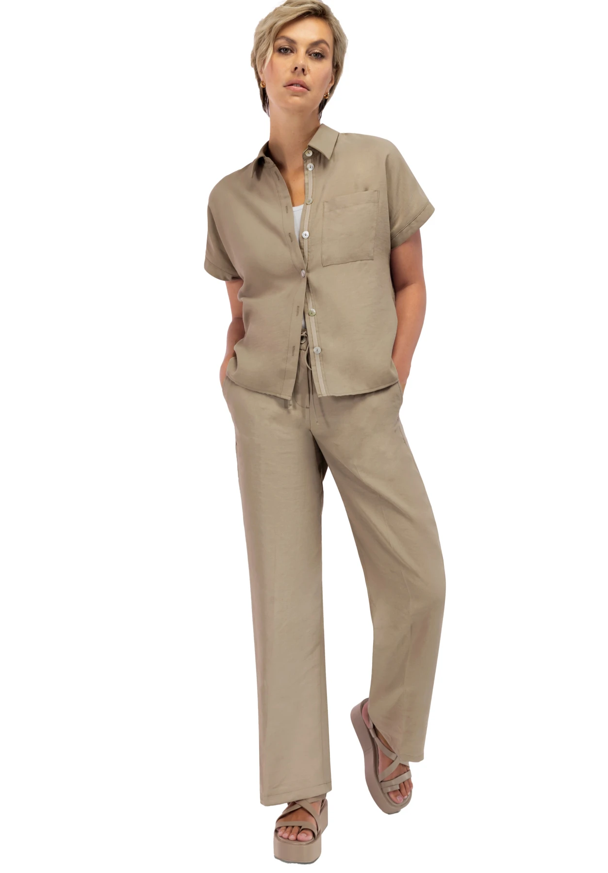 Straight oversize fit with side slits Shirt Gallery
