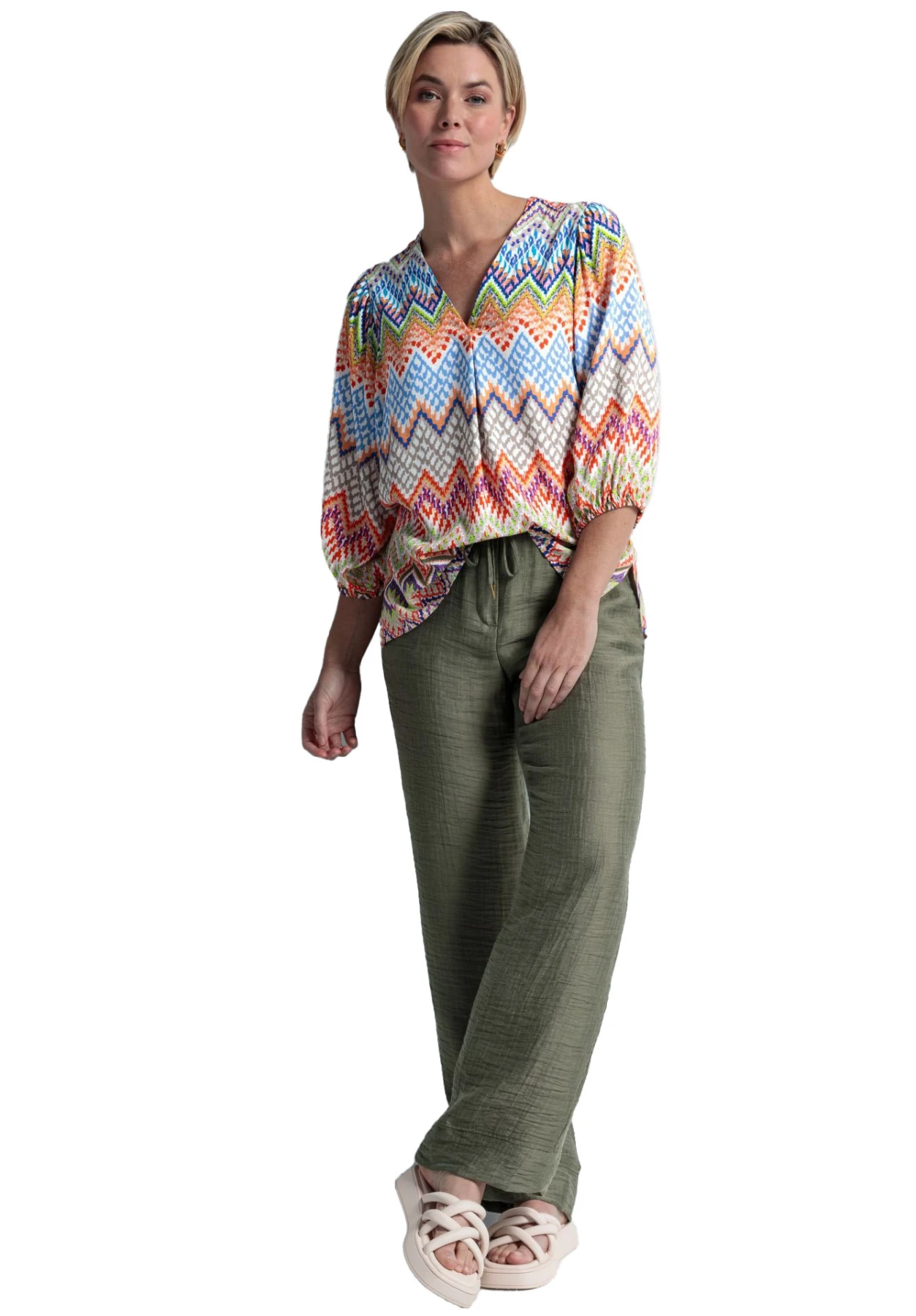 Straight long fit Trousers with elastic waistband Gallery