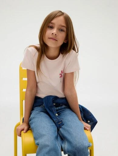  Small Flower Short Sleeve T-Shirt Gallery