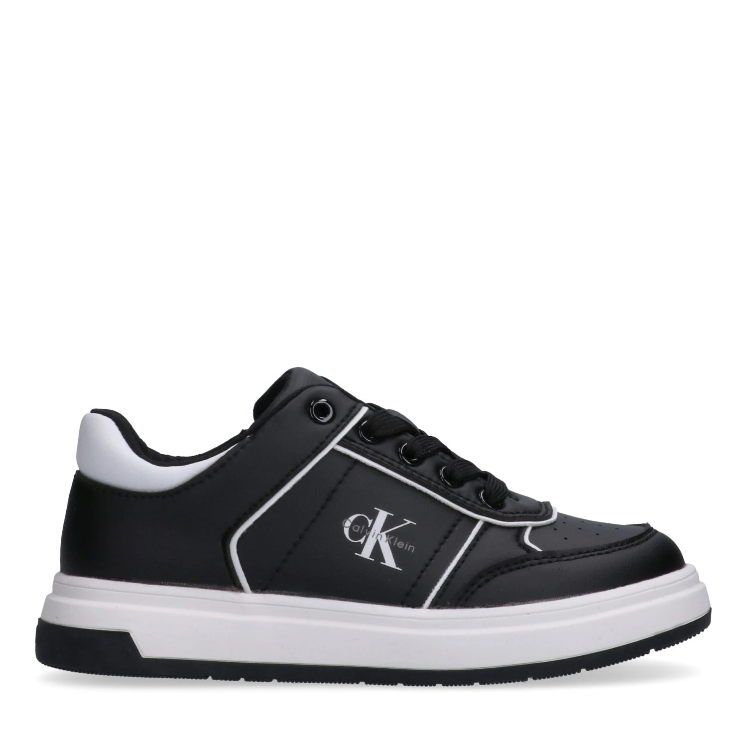 LOW CUT LACE-UP SNEAKER  Gallery