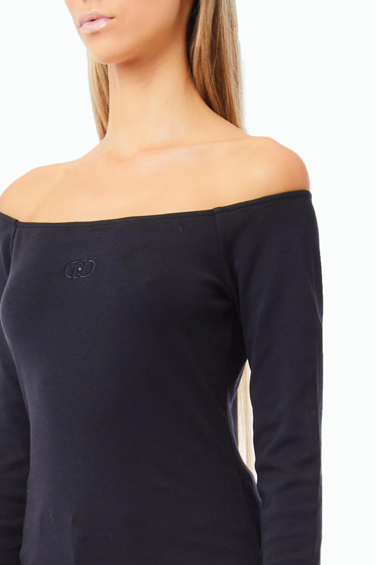 Cotton off-the-shoulder T-shirt Gallery