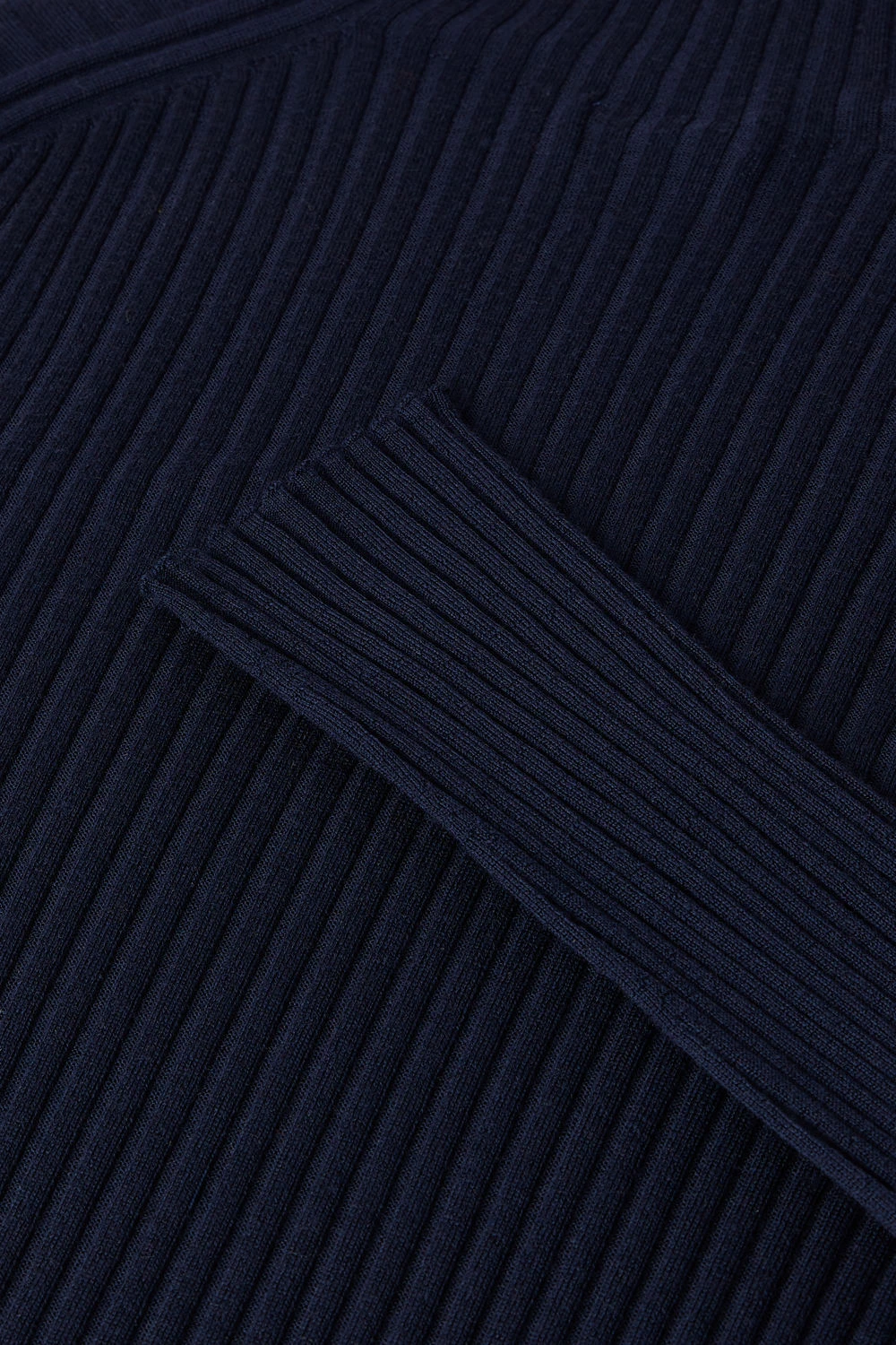 Long Sleeves high neck wool sweater Gallery