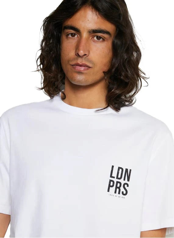 Straight fit t-shirt with maxi back graphic Gallery