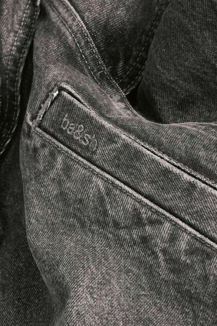 Women’s Sleeveless Denim Jacket Gallery