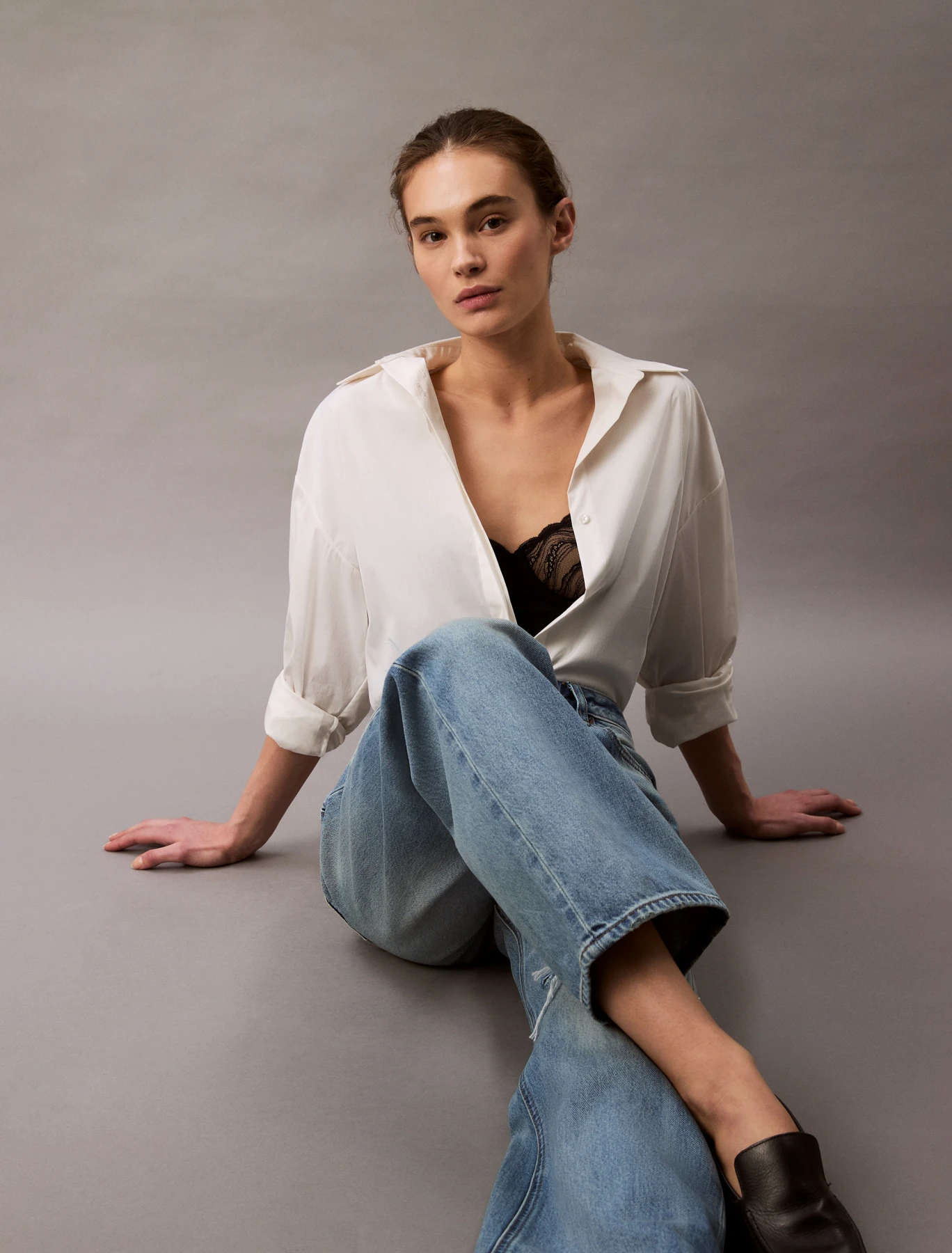 Mid Waist Straight Jeans Gallery