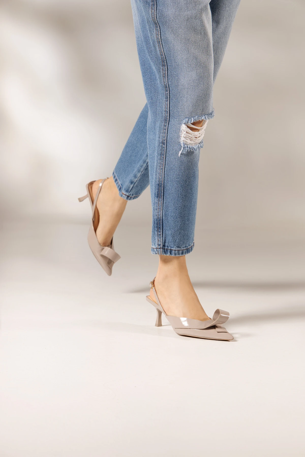 Patent Leather Bow Kitten Heel Pump Gallery