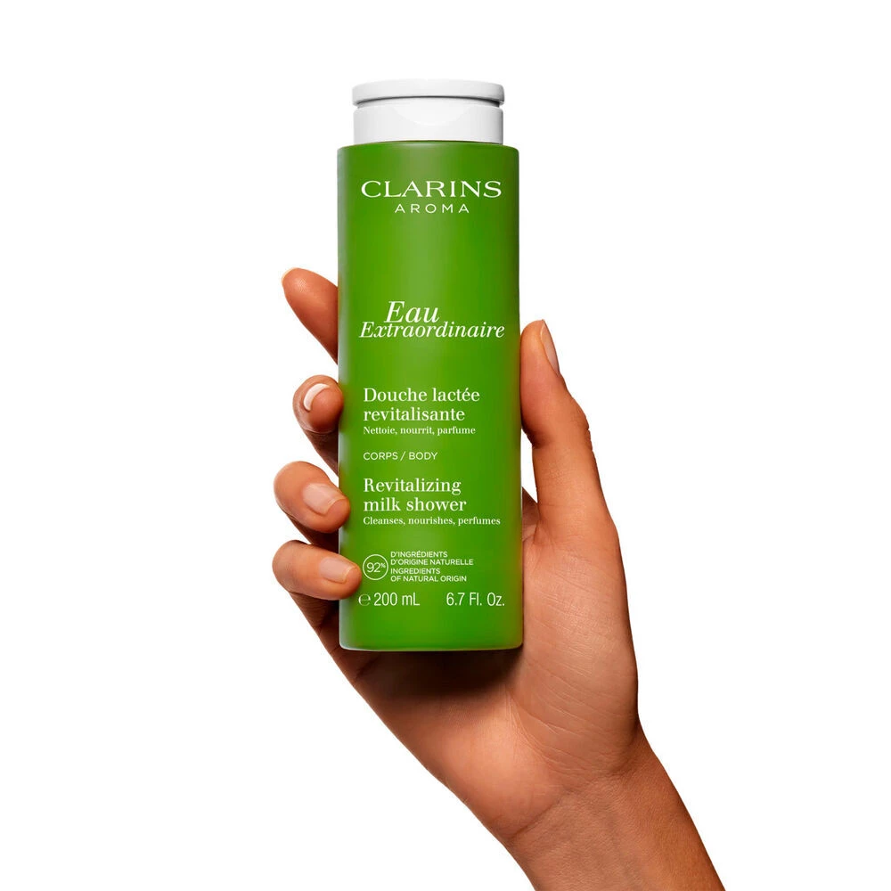 Eau Extraordinaire Revitalizing Shower Milk Gallery