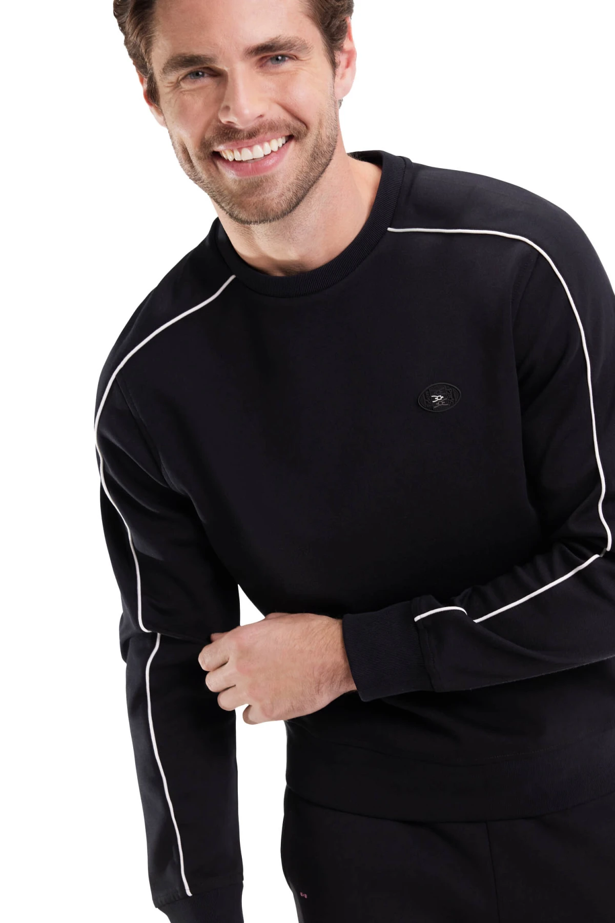 Fleece Sweatshirt with Colorful Piping Gallery