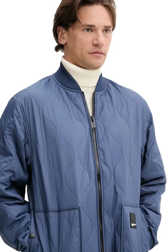 Straight Cut Jeans Gallery