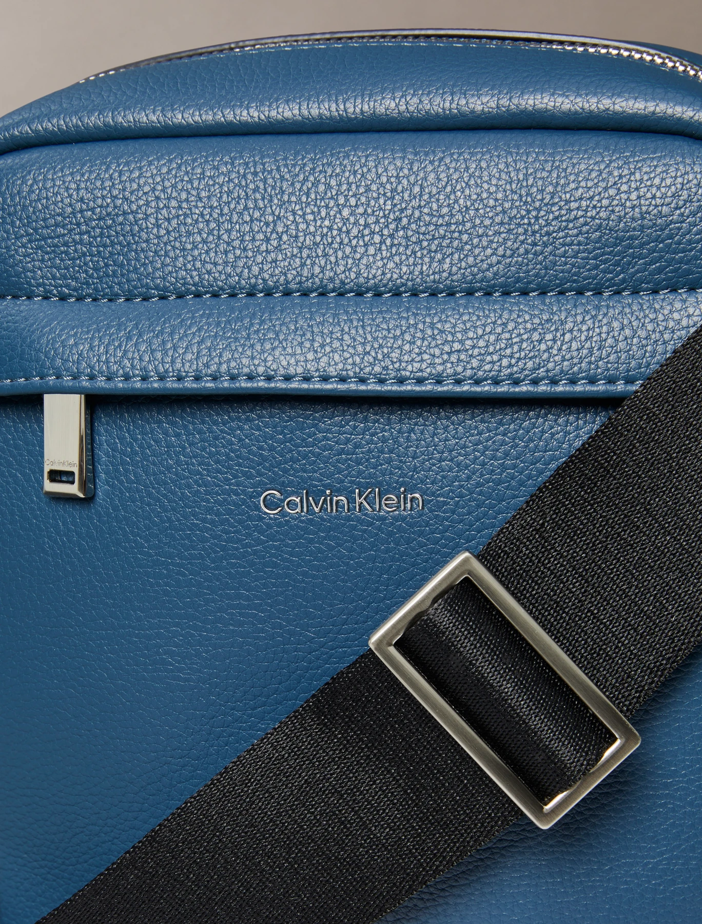 Micro Pebble Reporter Bag Gallery