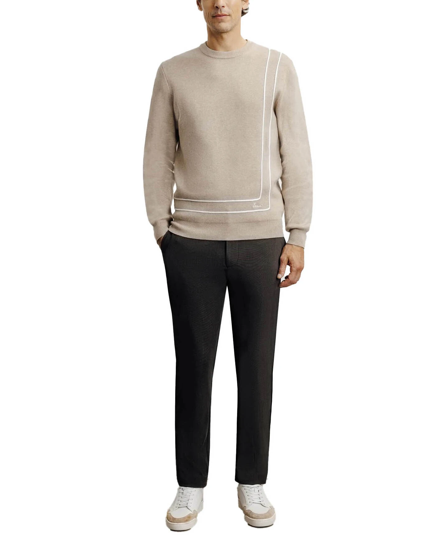 Long Sleeved Round neck Sweater with Contrasting Lining Gallery