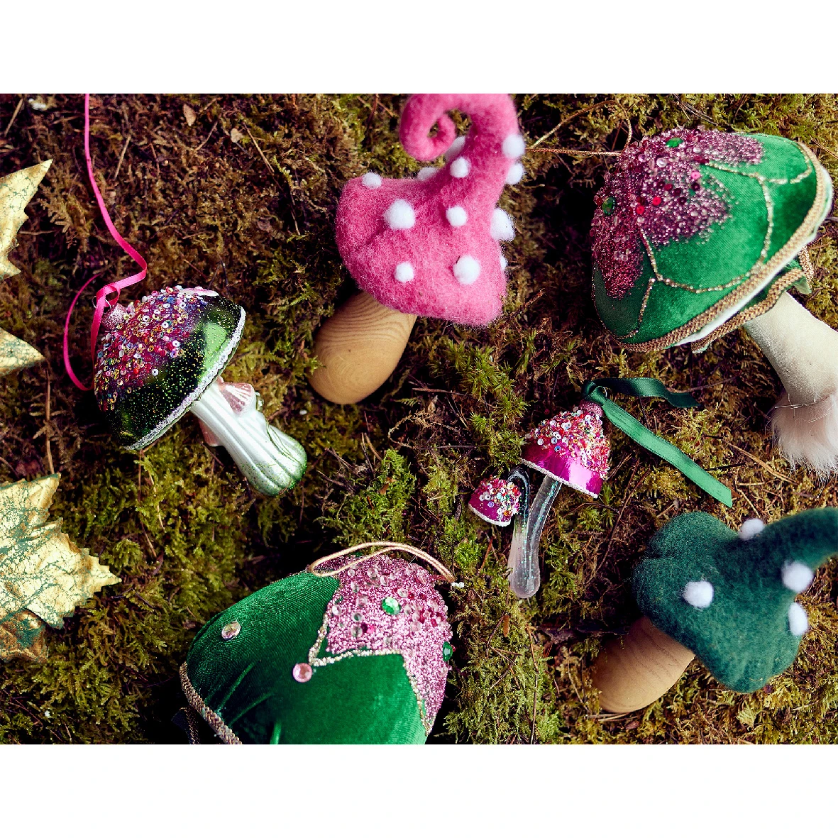 Mushroom glass w
spangles and beads Gallery