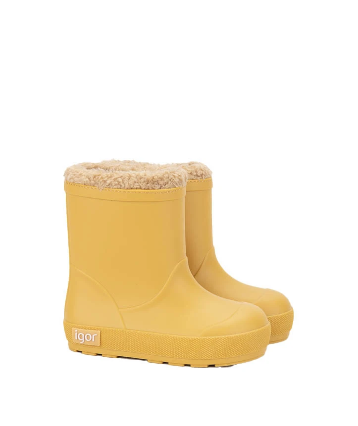 Fleece-Lined Rain Boot Gallery