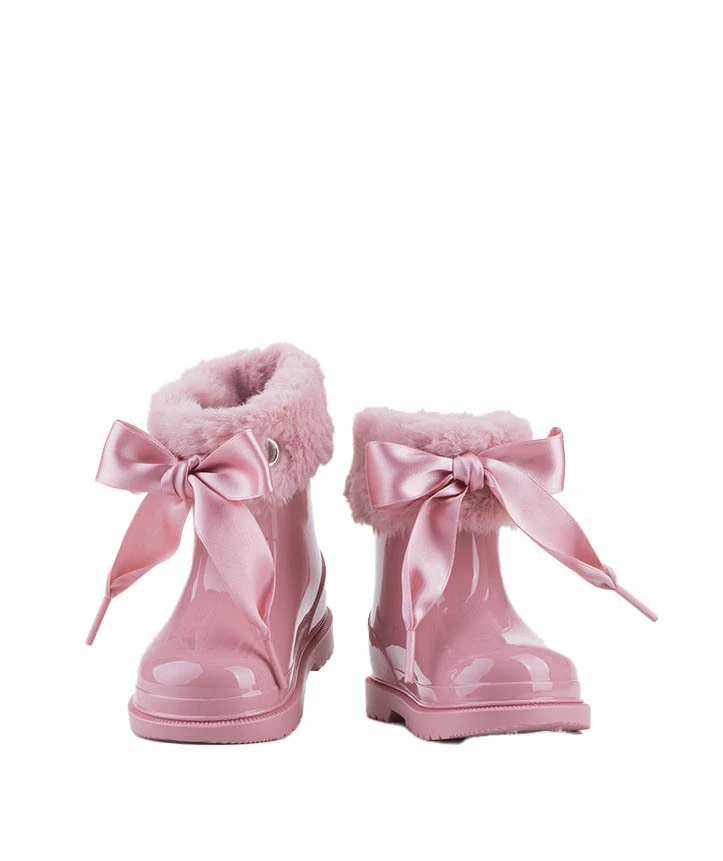 Glossy Boots with a Fur Lining and Satin Bow Gallery