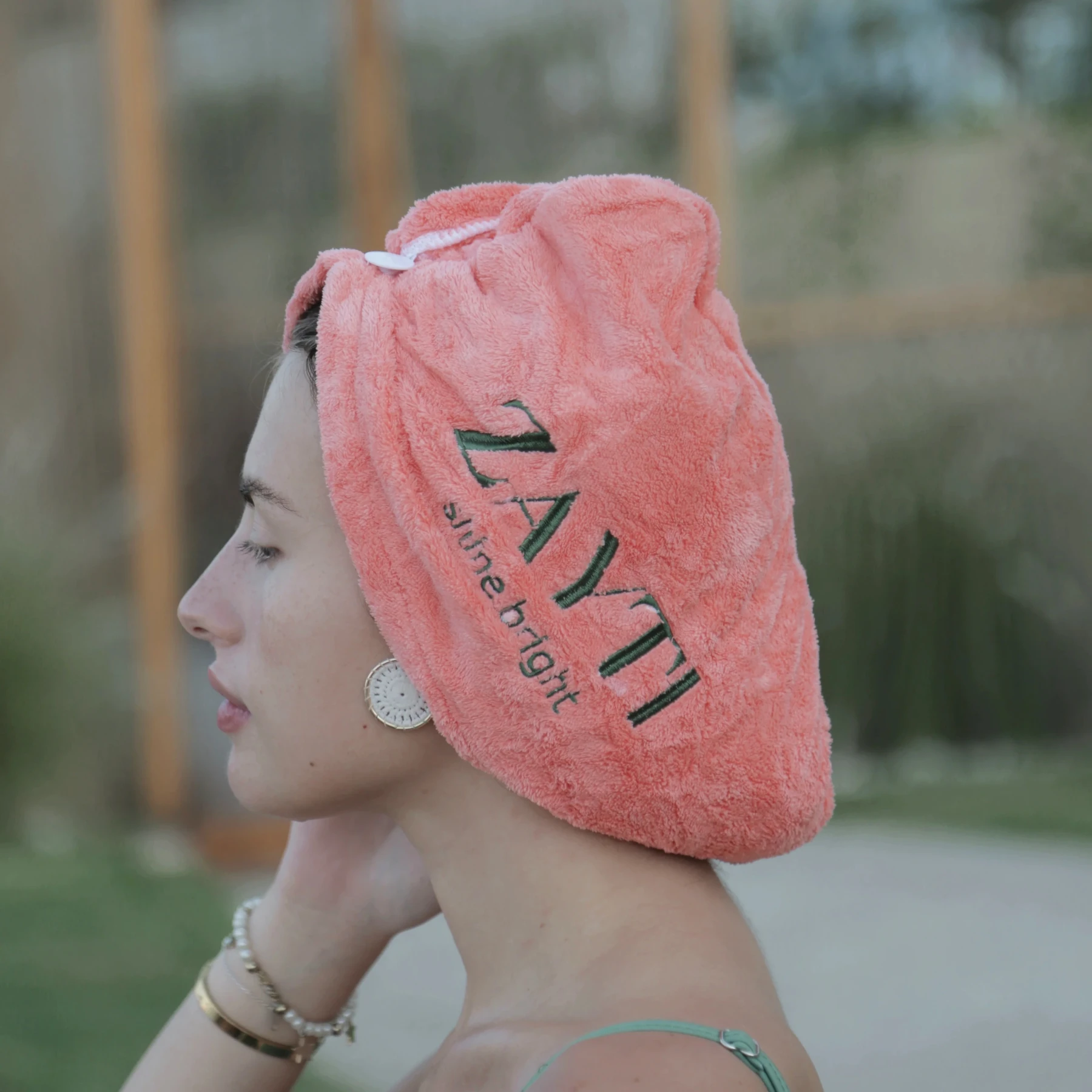 Zayti Microfiber Towel - Pink Gallery