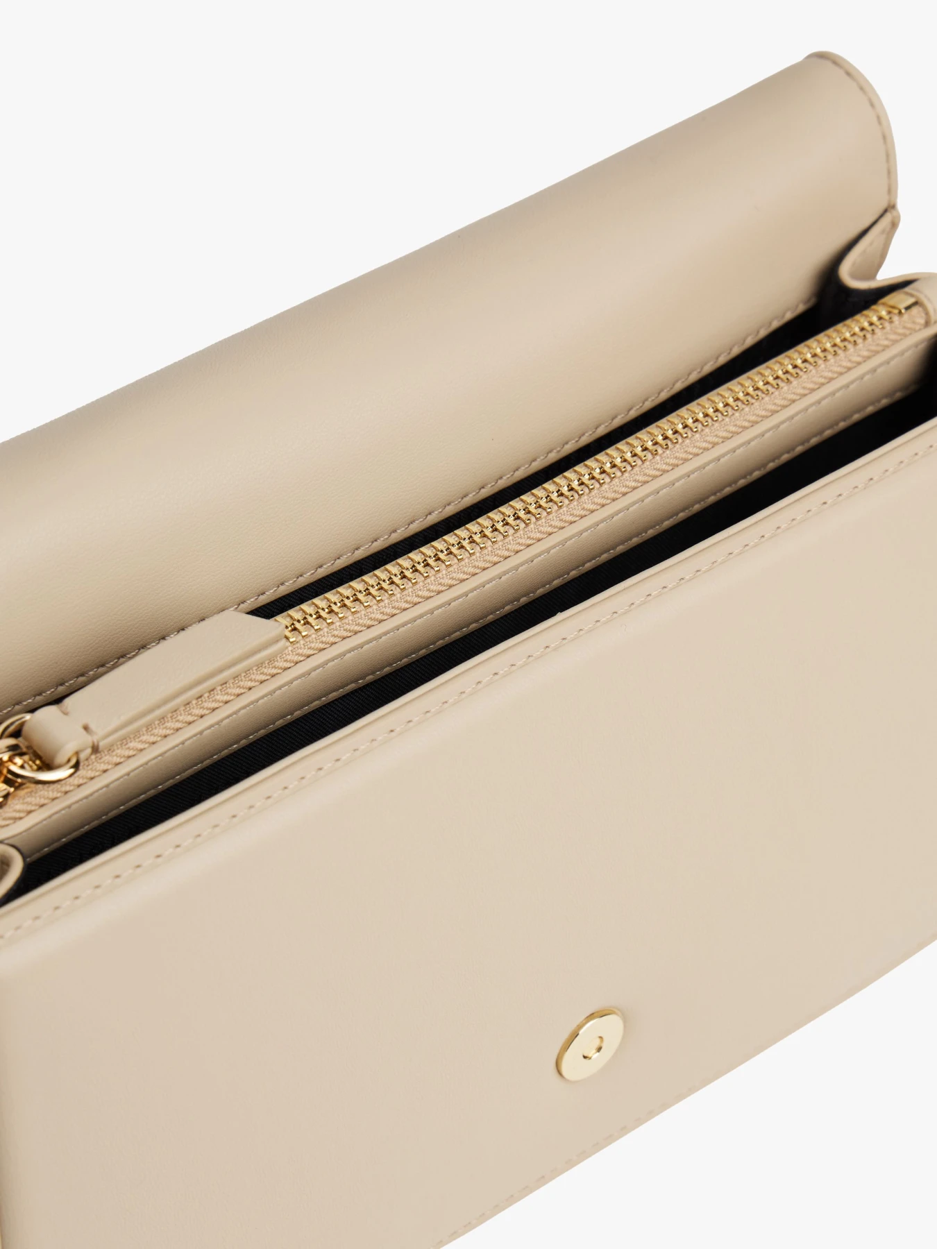 Heritage Convertible Soft Leather Shoulder Bag Gallery