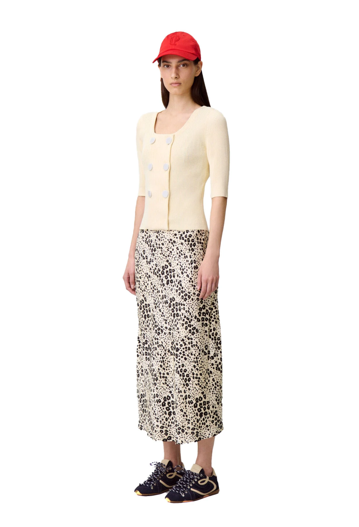 Round Neck Knitted Cardigan Gallery