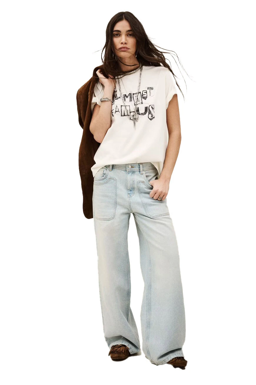 "Almost Famous" Graphic Cotton Round-neck T-shirt Gallery