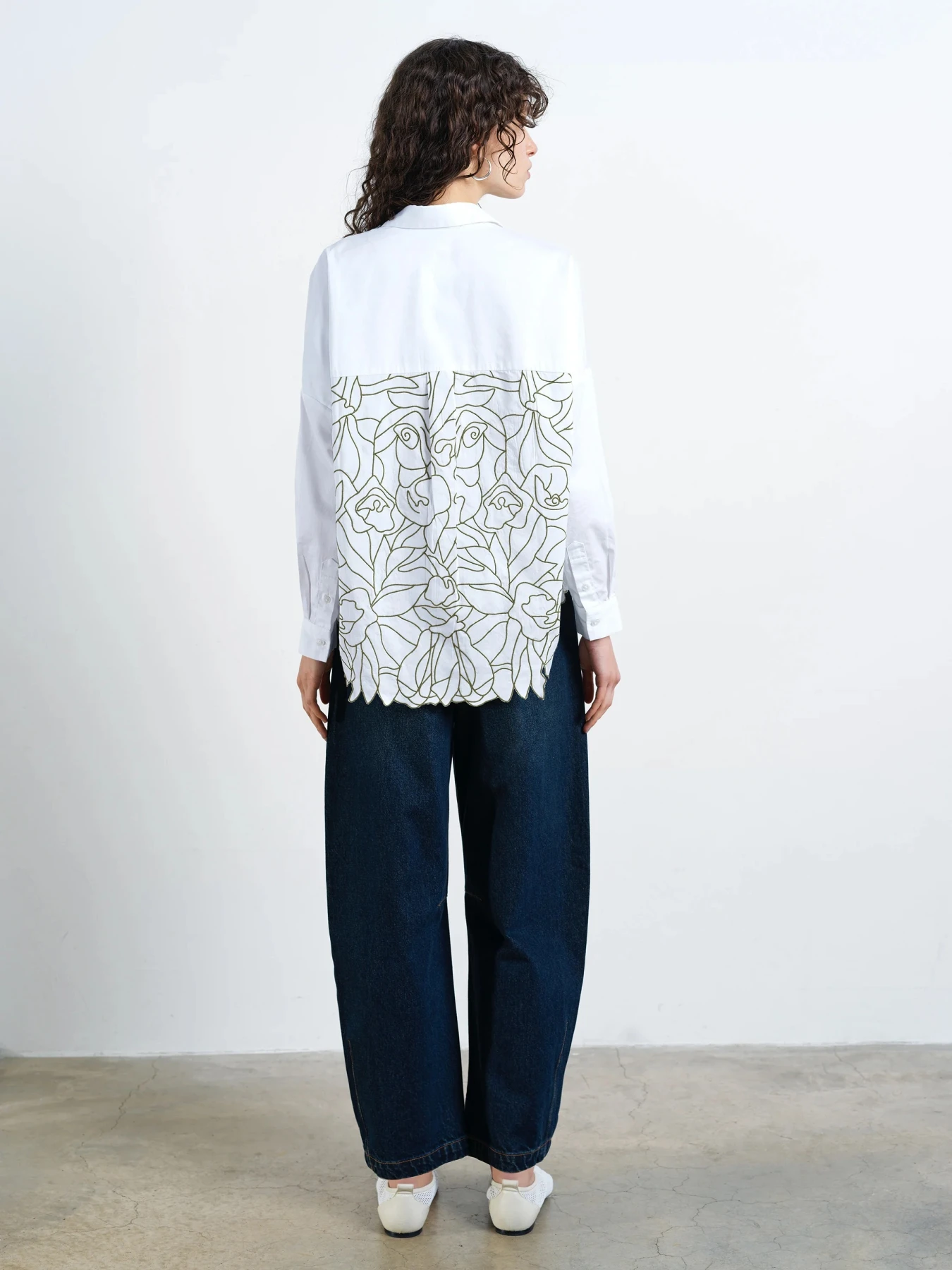 Floral Cutwork Back Popover Shirt Gallery