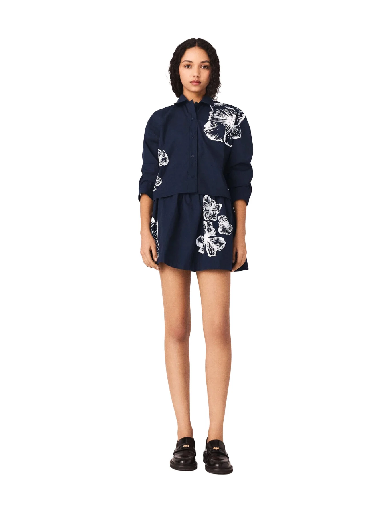 Cropped Cotton Long Sleeves Shirt with Floral Motif Gallery