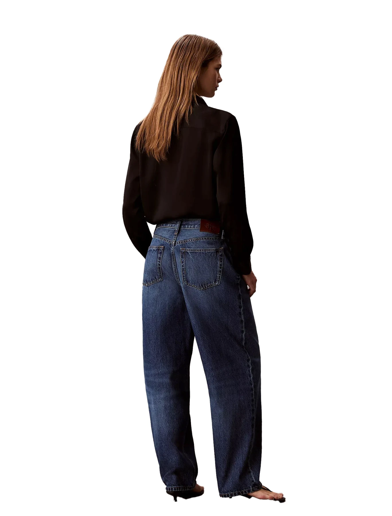 Relaxed Deep Indigo Barrel-Leg Jeans Gallery
