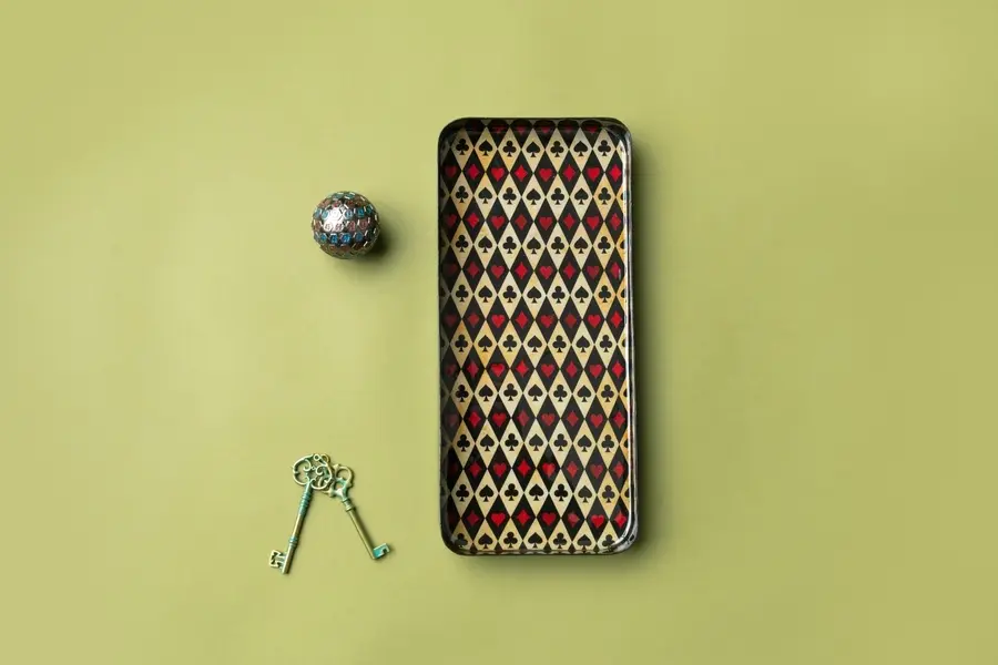  Playing Cards Black Tray 13 x 29 cm 1 Image