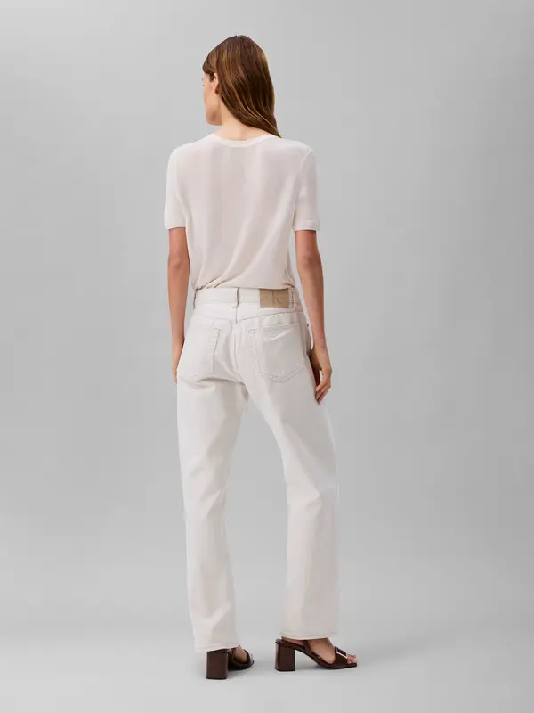 Straight Cut Jeans 4 Image