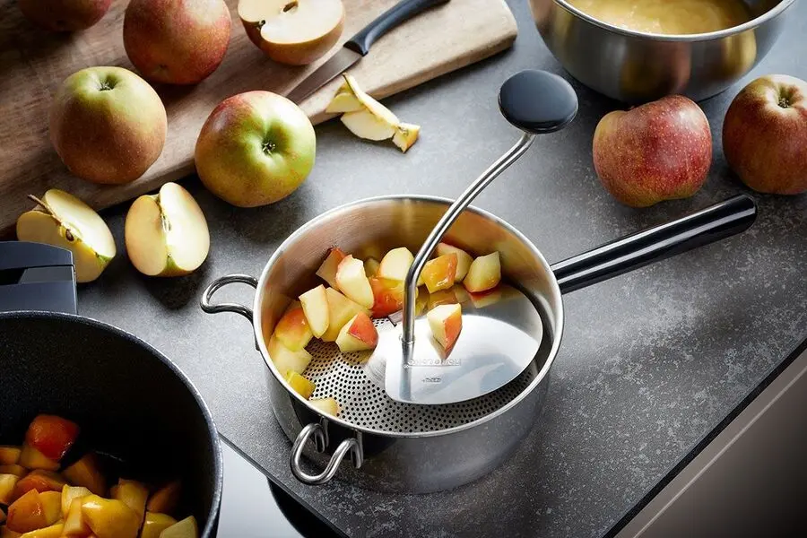 SS FOOD MILL (FLOTE LOTE)-1.5L VOLUME-5YRS WAR 1 Image